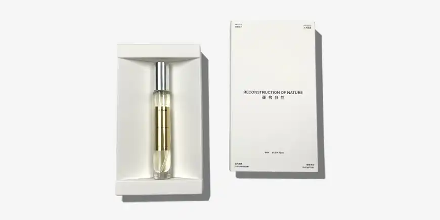 Compact foldable drawer and sleeve box for single perfume packaging with sleek branding